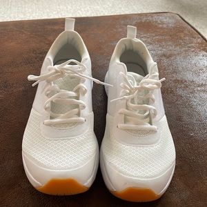 Under Armour White Aura Lace Up Training  Shoes Women’s Size 11